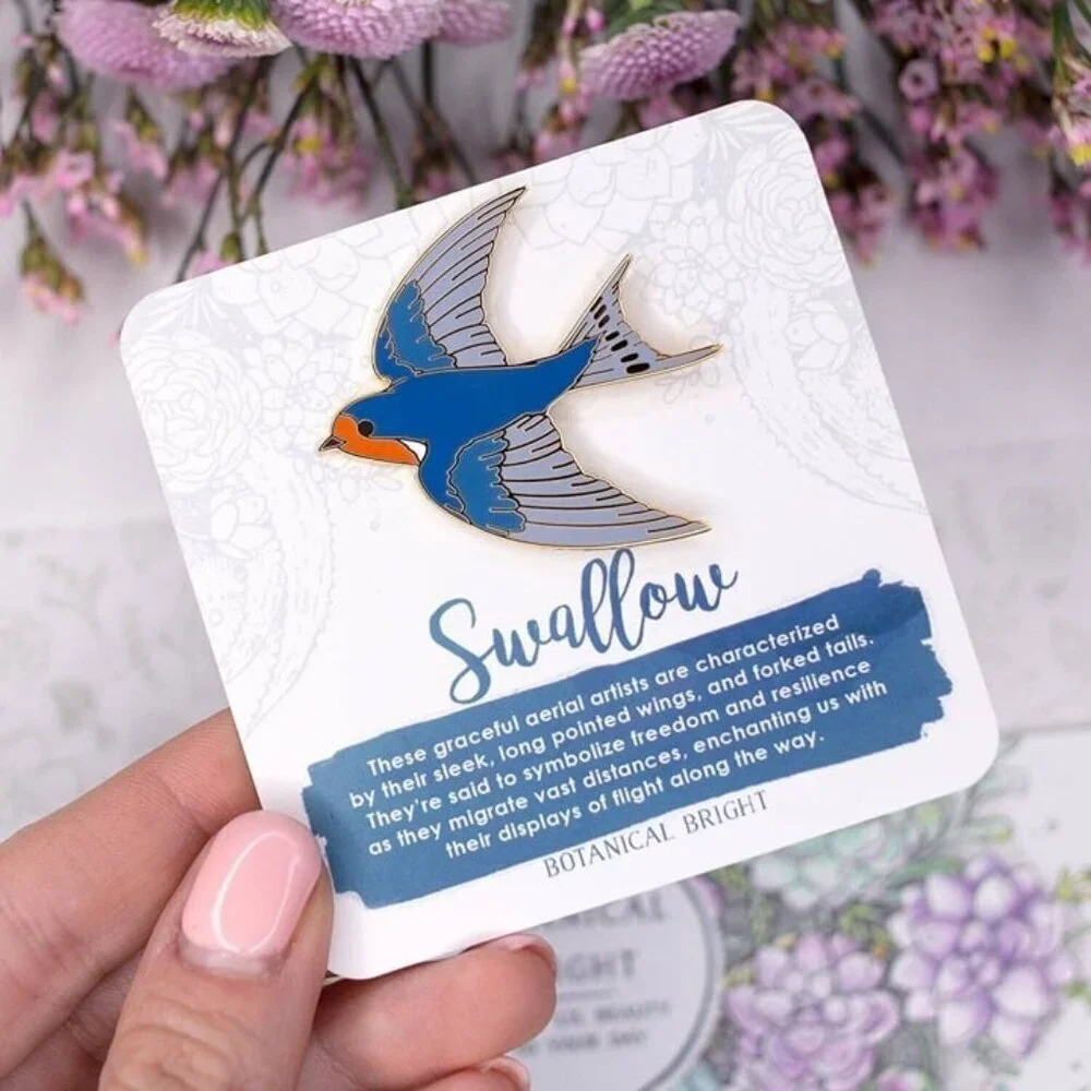 Swallow Bird Enamel Pin - Gold Plated Nature Brooch -‎ Wildlife Jewelry